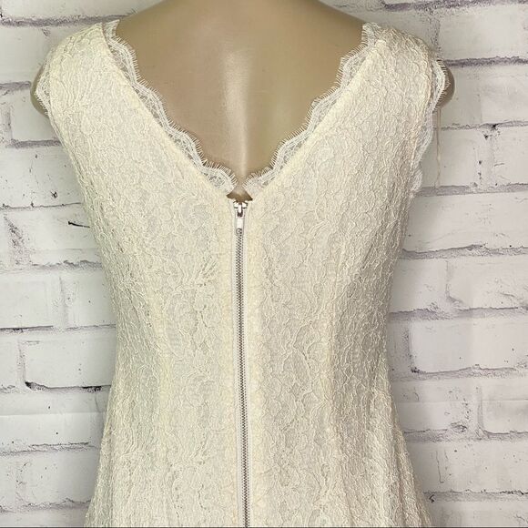 Adrianna Papell Cream Lace dress - Picture 3 of 11